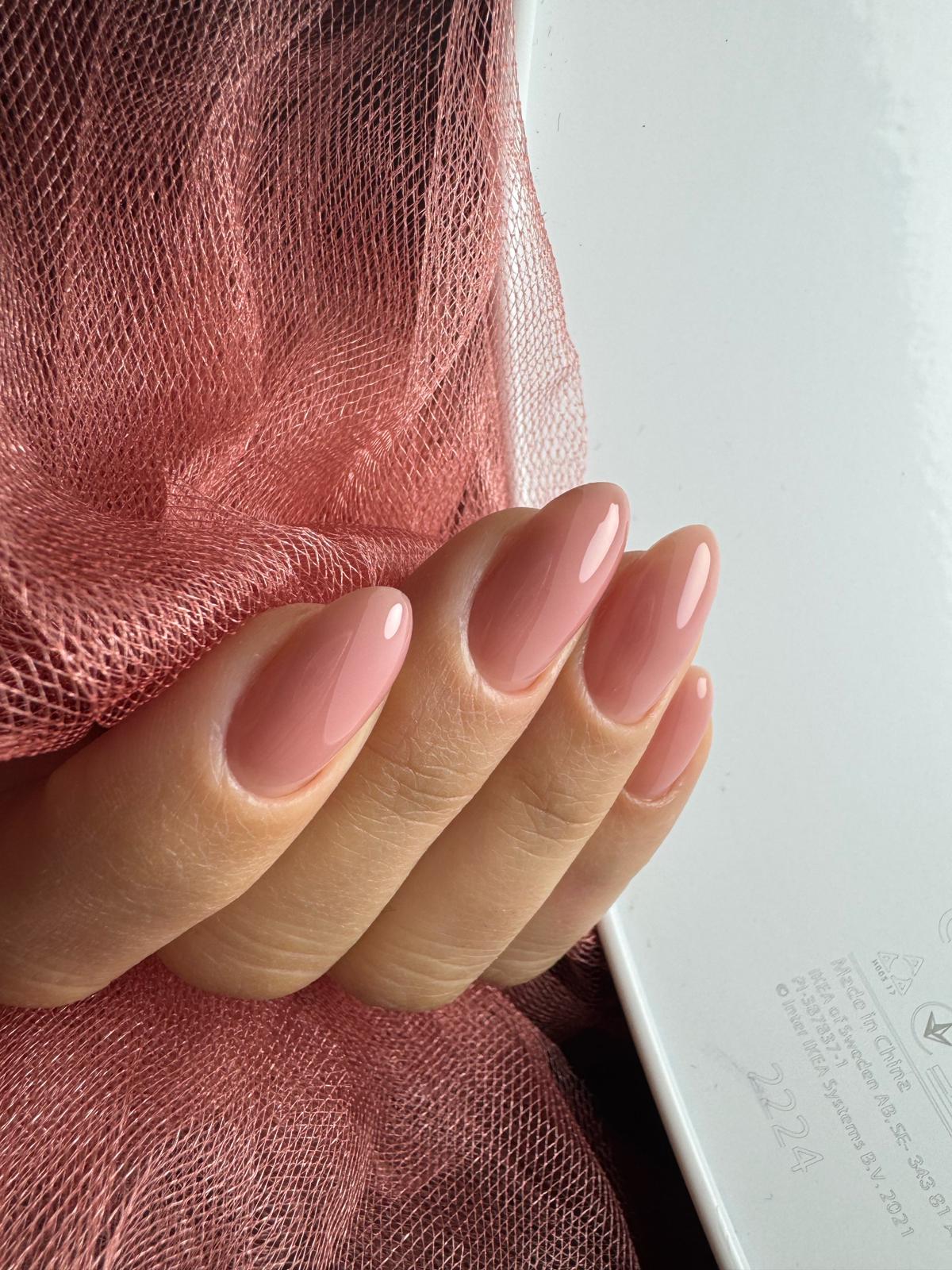 Jel tırnak güçlendirme uygulaması