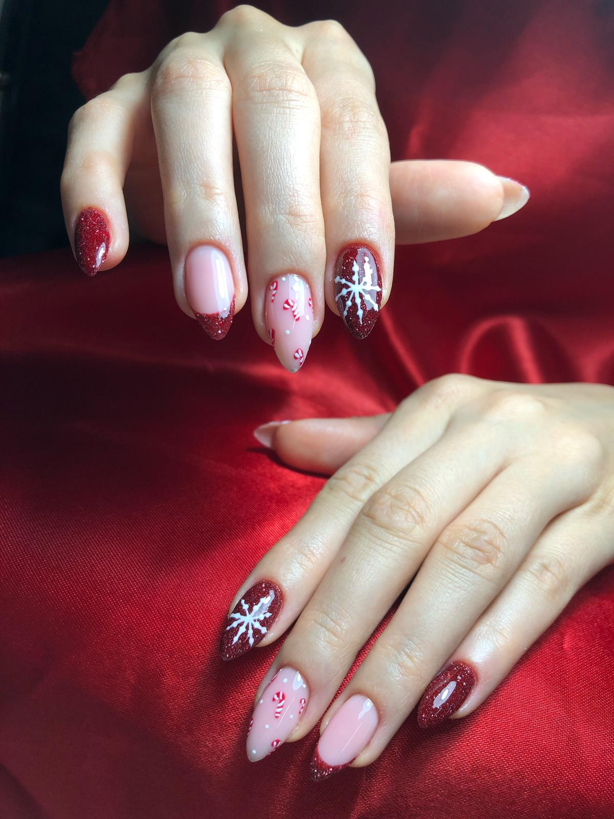 Protez tırnak uygulaması